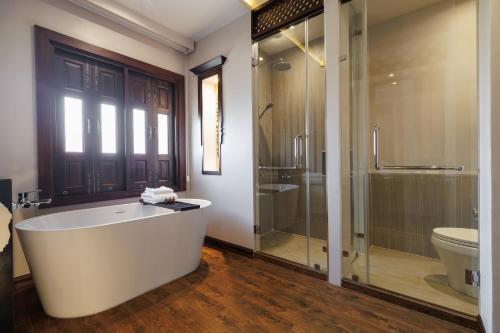 akira thaphae hotel