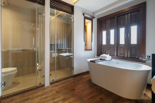 akira thaphae hotel