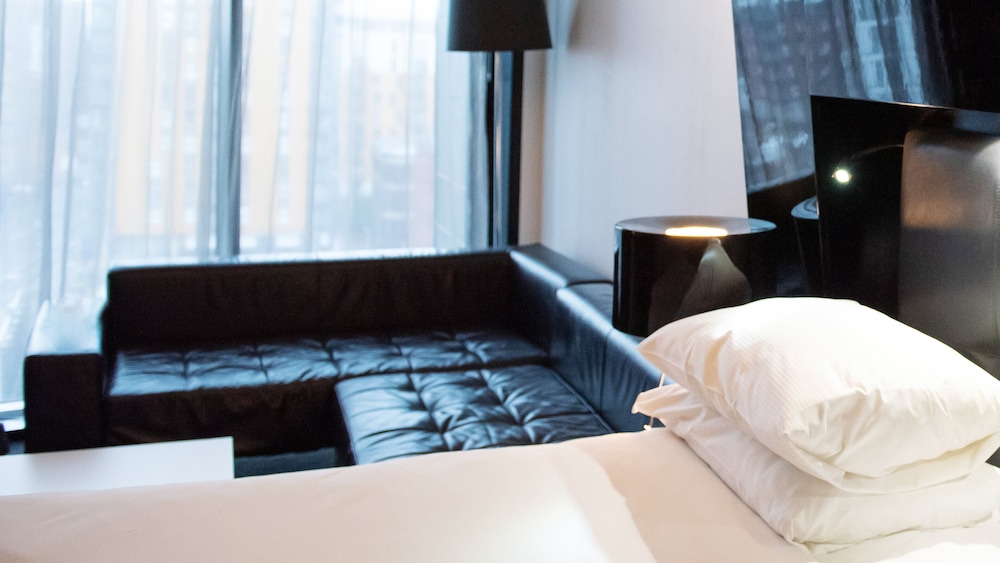 crowne plaza hotel manchester city centre by ihg