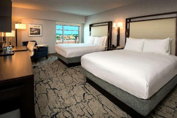 doubletree by hilton manchester downtown