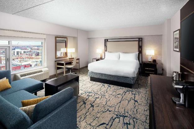 doubletree by hilton manchester downtown