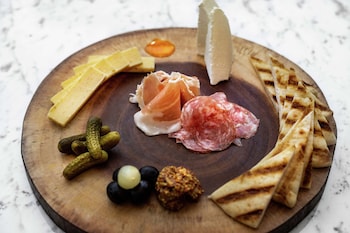 doubletree by hilton manchester downtown