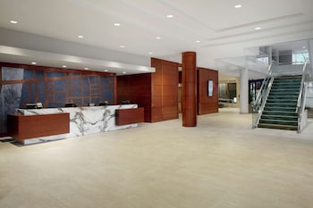 doubletree by hilton manchester downtown
