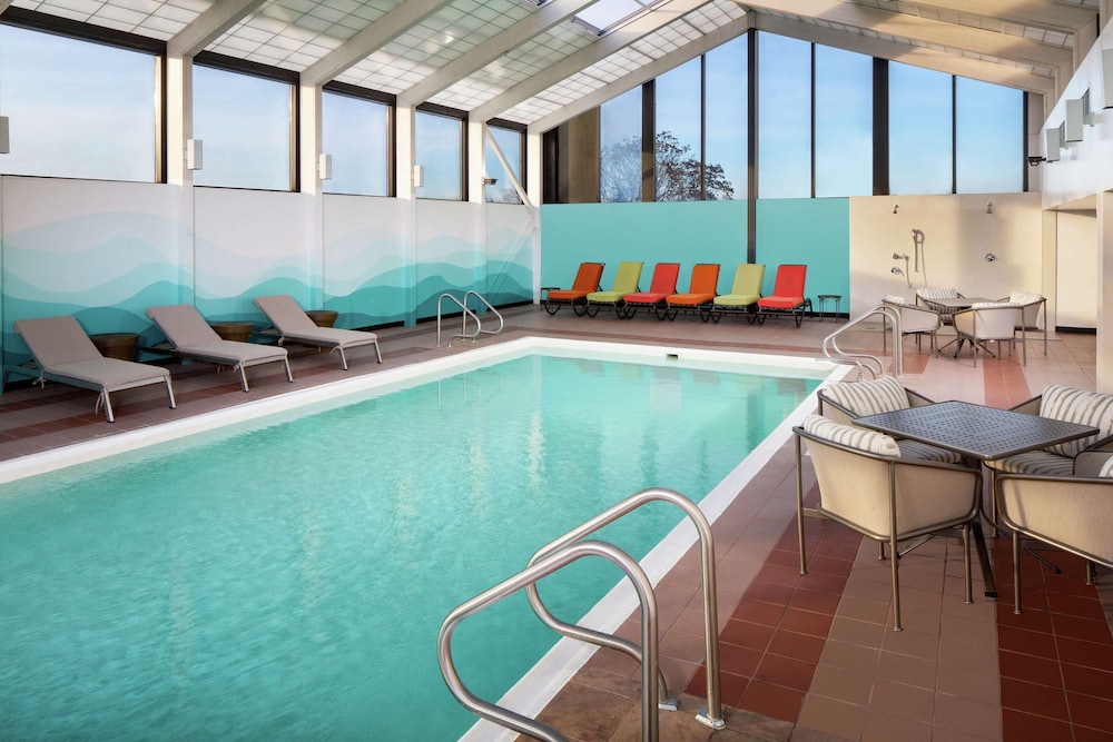 doubletree by hilton manchester downtown