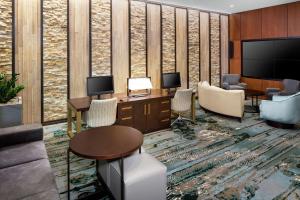 doubletree by hilton manchester downtown