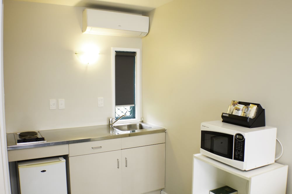 Rayland Motel,Auckland Region>>Auckland,4 star