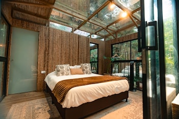 bubblesky glamping guatape