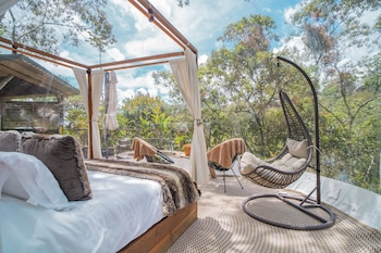 bubblesky glamping guatape