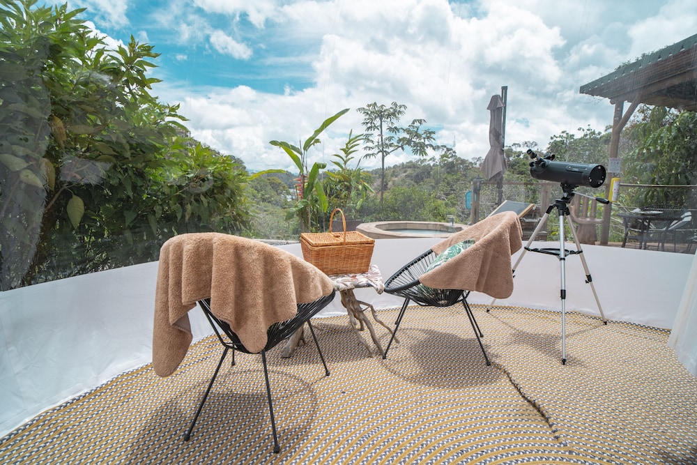 bubblesky glamping guatape
