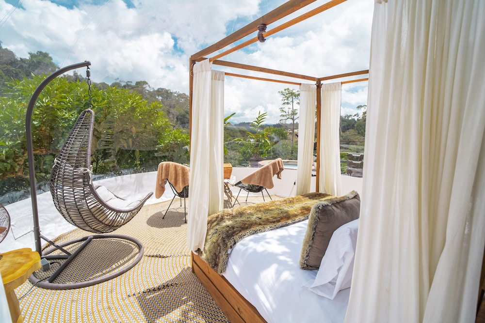 bubblesky glamping guatape