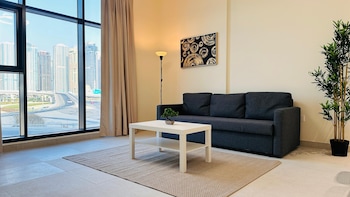 sunday sheikh zayed road concord tower by belvilla