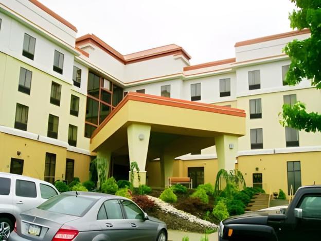 holiday inn express hotel and suites harrisburg west by ihg