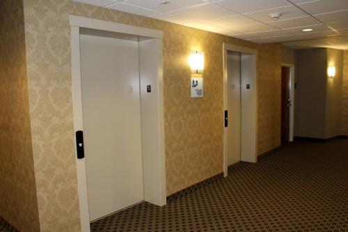 holiday inn express hotel and suites harrisburg west by ihg