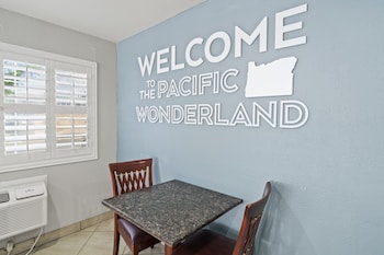 Travelers Inn Medford,Medford>>Jackson County,2 star