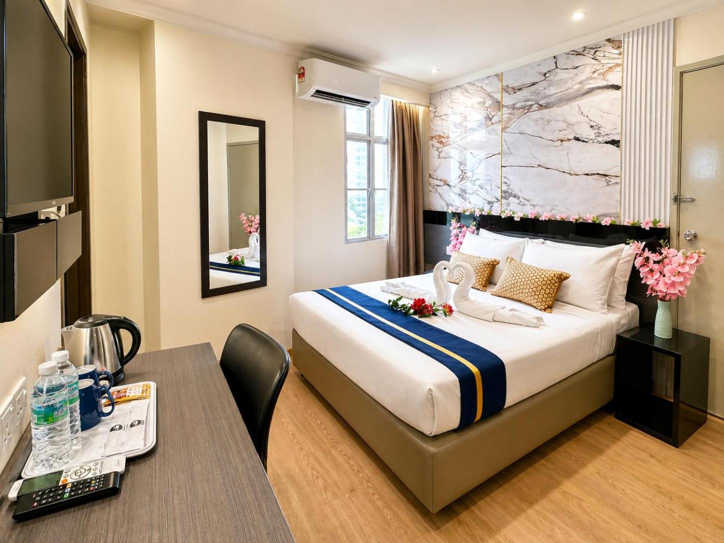 central city hotel at chintatown