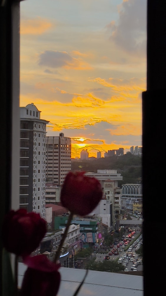 central city hotel at chintatown