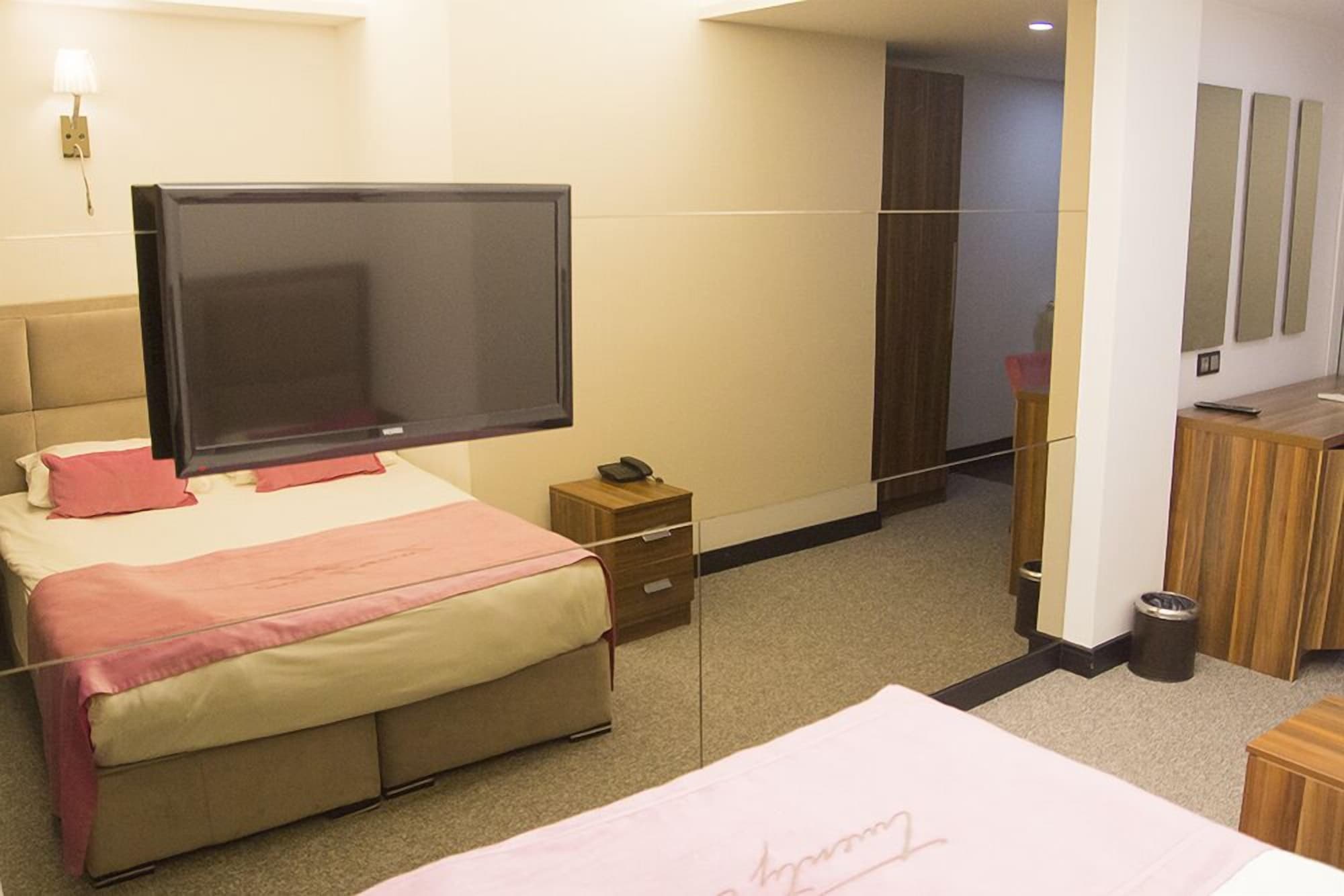 The 22 Hotel,Sisli>>Istanbul,3 star