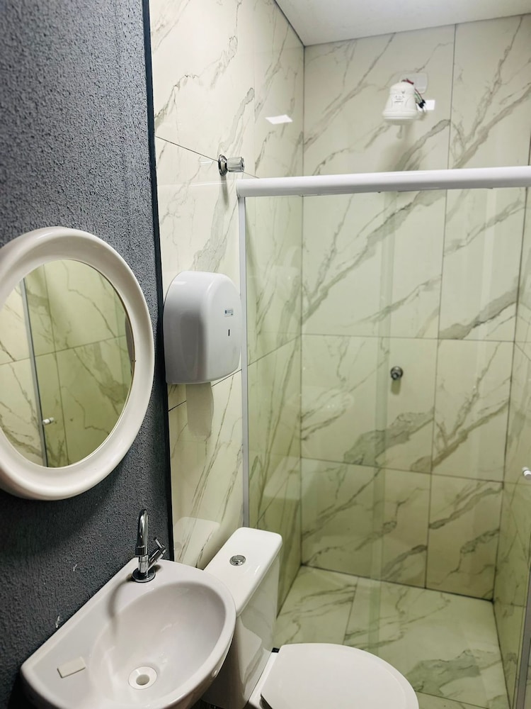 on hostel premium com traslado e cafe