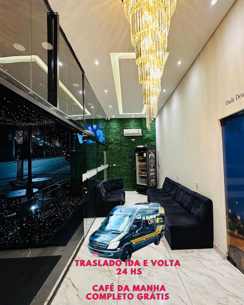 on hostel premium com traslado e cafe