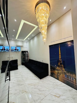 on hostel premium com traslado e cafe