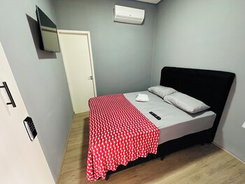 on hostel premium com traslado e cafe