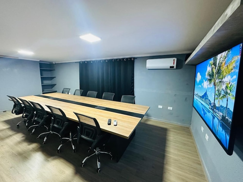 on hostel premium com traslado e cafe