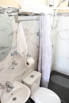 edward and familia inn