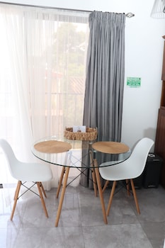 edward and familia inn