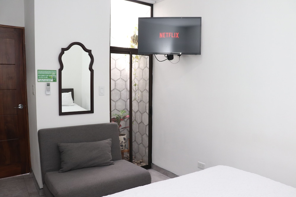 edward and familia inn