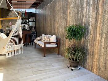 edward and familia inn