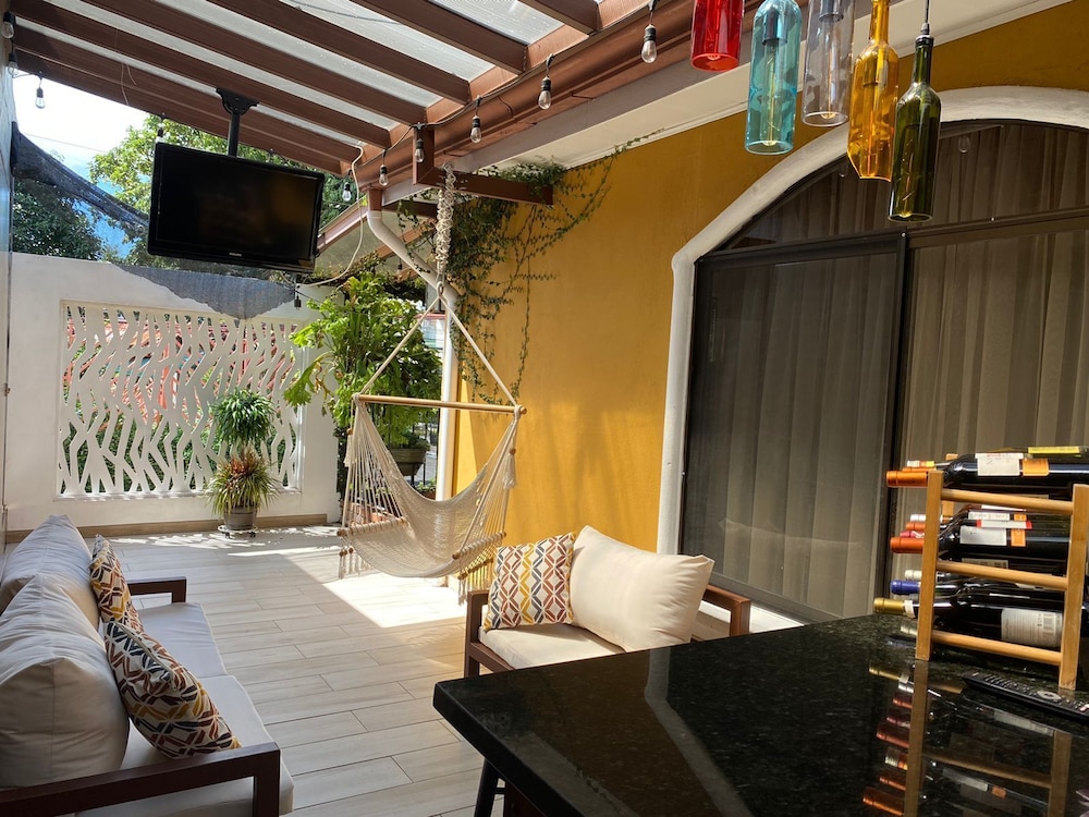 edward and familia inn