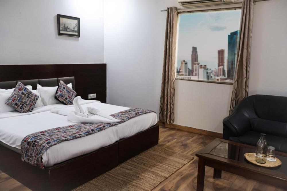 hhw hotel agra