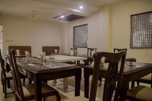 hhw hotel agra