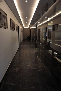 hhw hotel agra