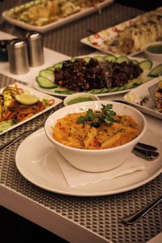 hhw hotel agra