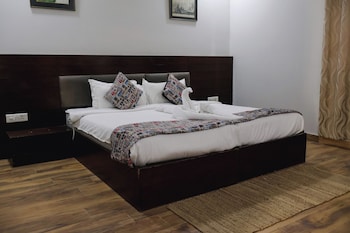 hhw hotel agra