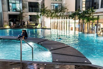 the shore kota kinabalu by five senses