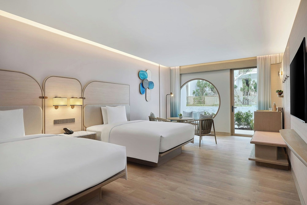 veranda resort phuket autograph collection