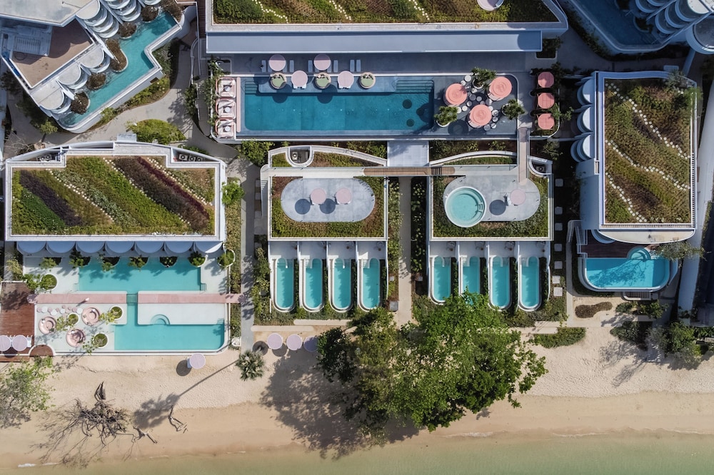 veranda resort phuket autograph collection