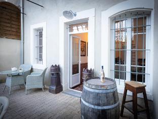 Maison Du Canal Du Midi,44 Route Minervoise,5 star