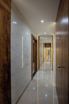 hotel heraa international mumbai