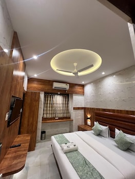 hotel heraa international mumbai