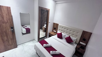 hotel heraa international mumbai