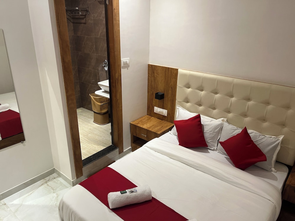 hotel heraa international mumbai