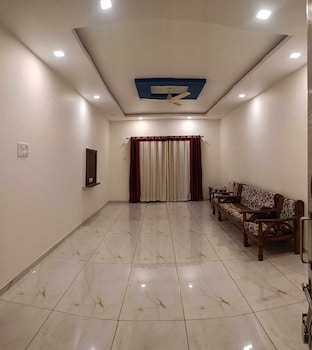 melody 24 east resort