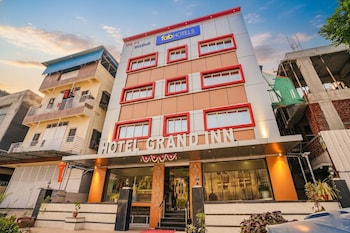 hotels grand inn