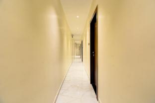 hotel majestic crest