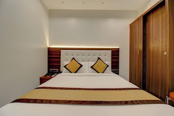 hotel majestic crest