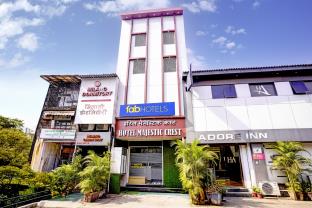 hotel majestic crest