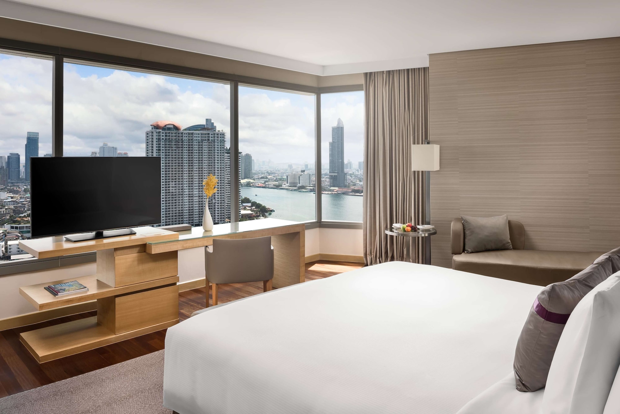 avani riverside bangkok hotel